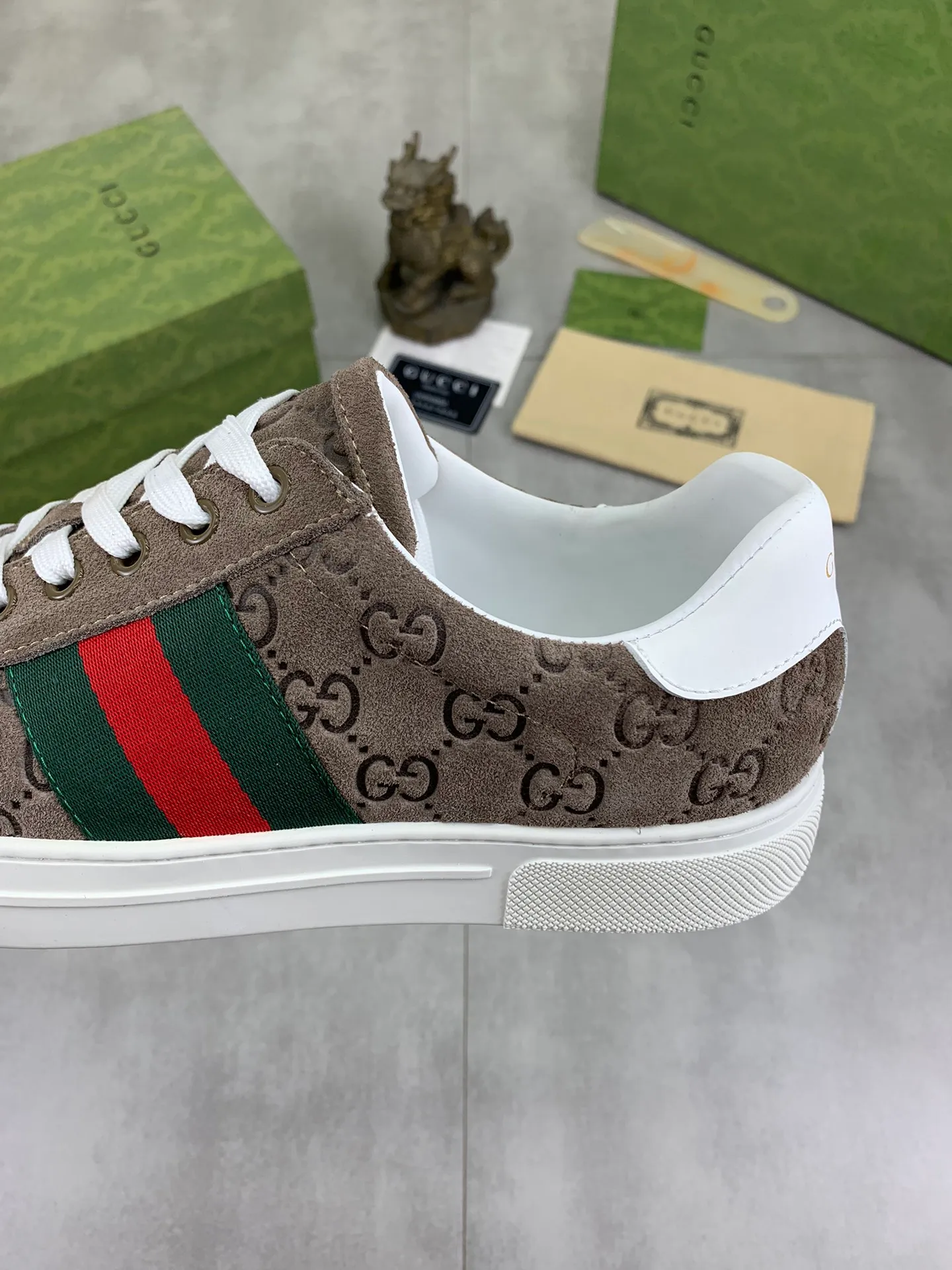 Men's shoes 💰P440💰 [New model] (GUCCI) official website's latest 🎁🎁casual and fashionable men's shoes 👟, hot style 💥 style is simple and elegant, exclusive for trendy men. Unique official website's latest brand double G elements 👑Original Gucci decoration, fashionable and generous, the fabric is original frosted calfskin ✅Fully imported first-layer pigskin lining, the official website specifies wear-resistant, lightweight original rubber casual outsole, the classic model is taken in kind at the counter🎬38-44 4️⃣ colors available